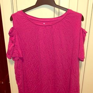 Dark pink shirt sleeve shirt with shoulder slits